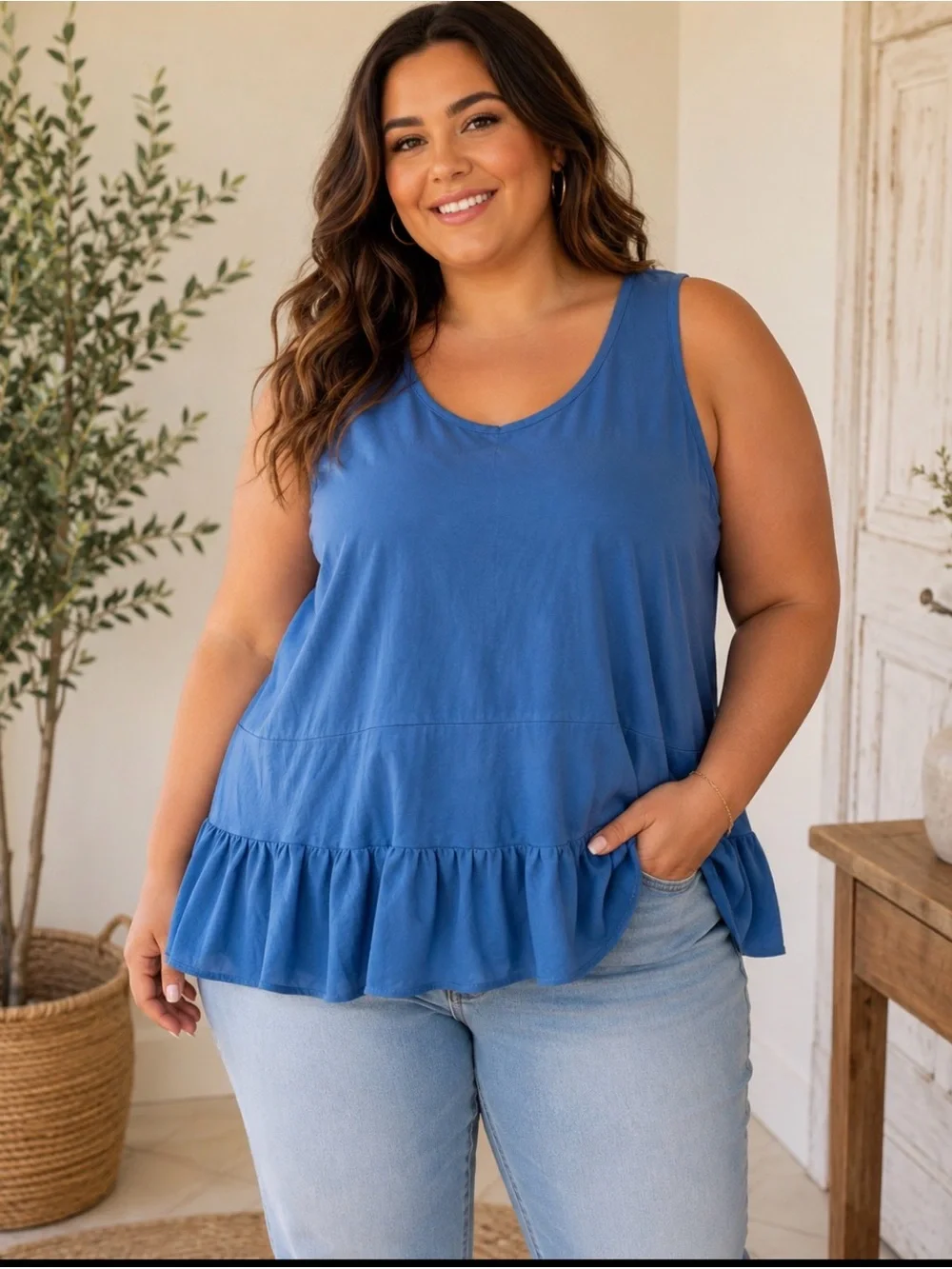 Lane Bryant Women’s Plus Size 26/28 Blue Sleeveless Ruffle Hem Tank Top Blouse